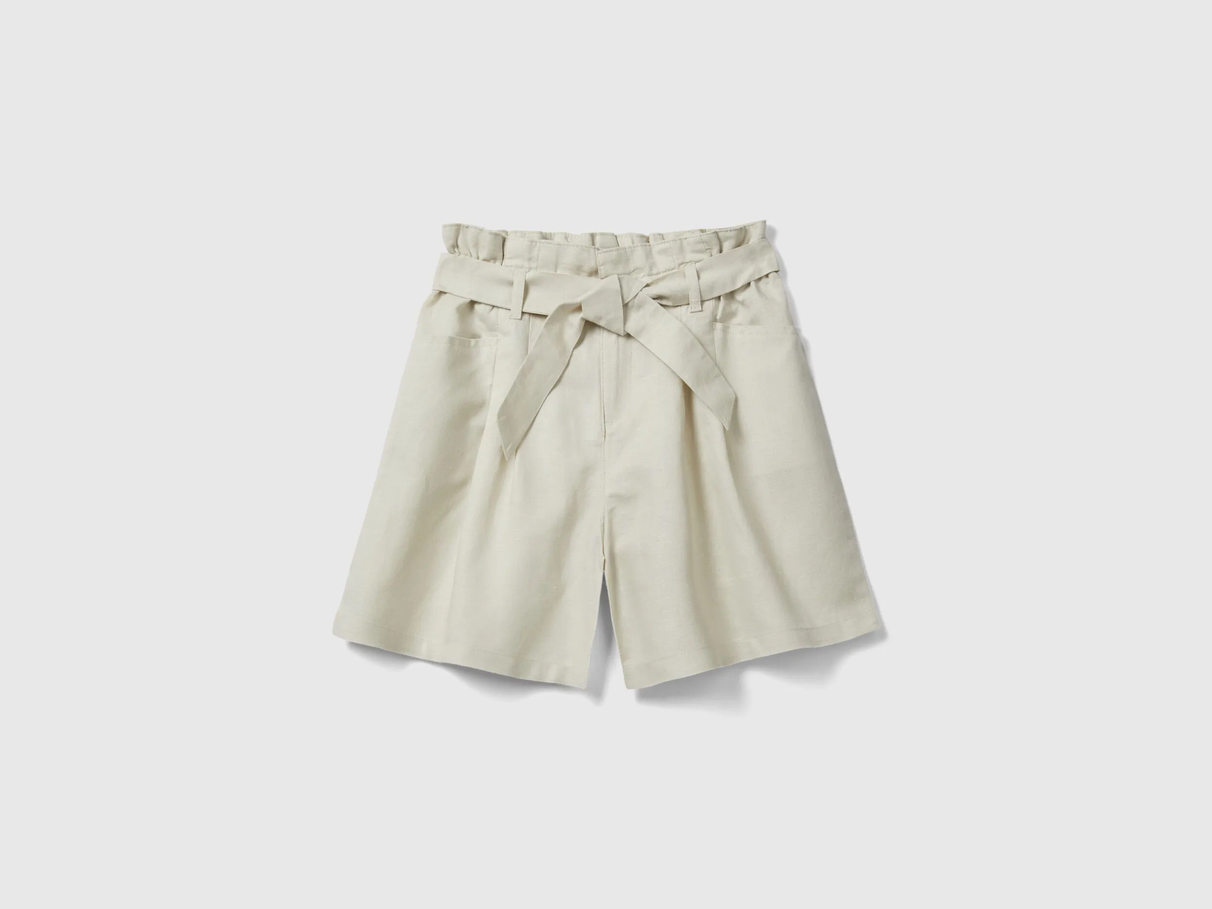 Bermudas paperbag de lino mixto