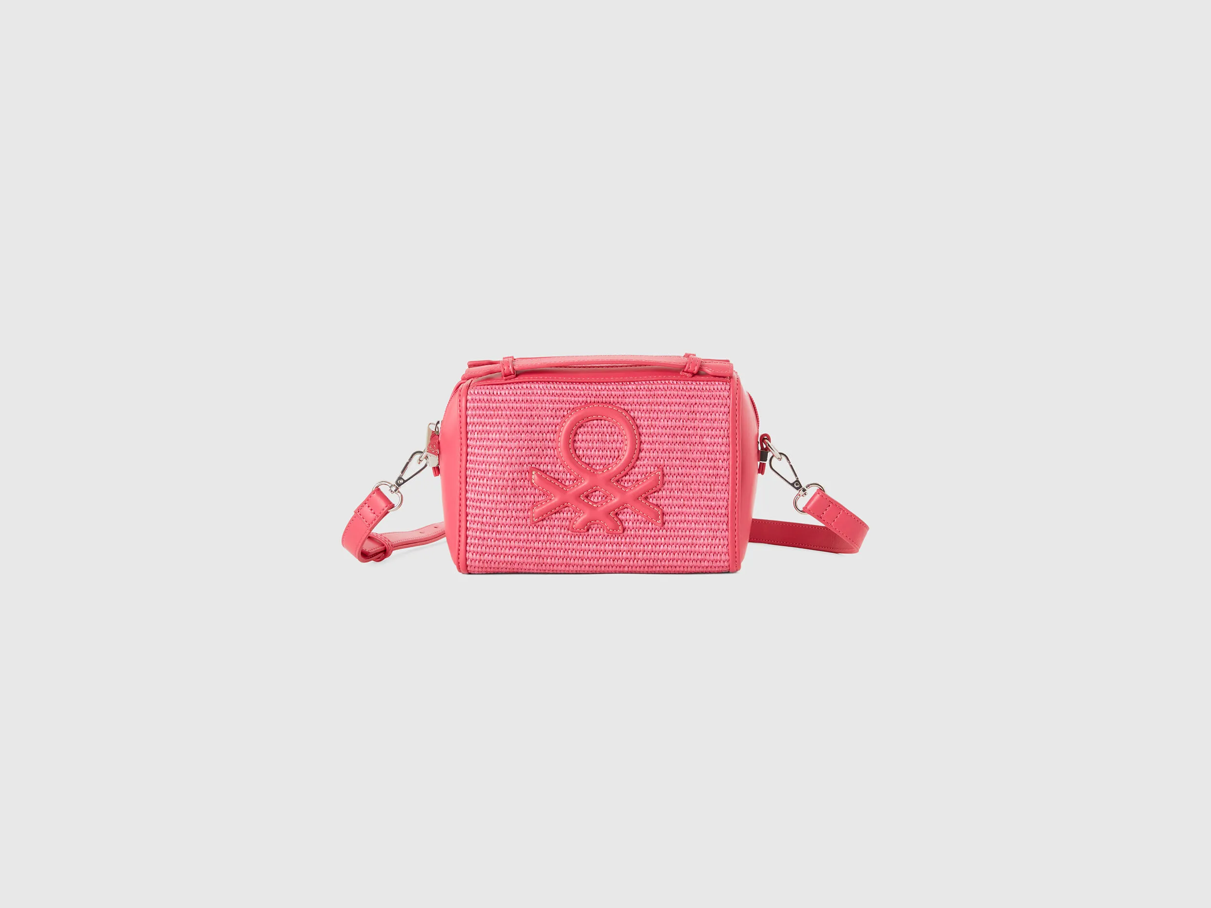 Bolso pequeño fucsia con efecto rafia