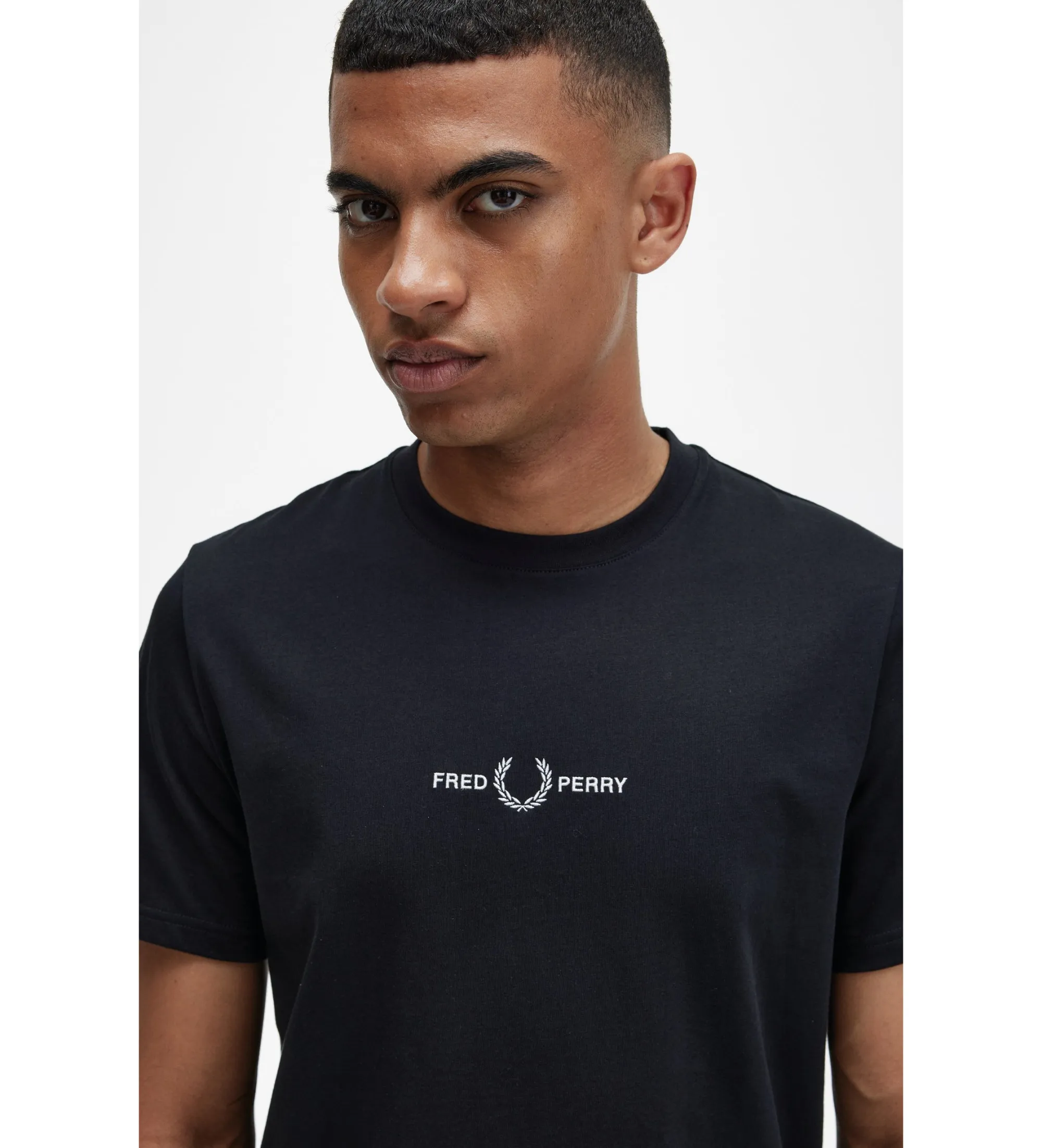 Camiseta con logo negro