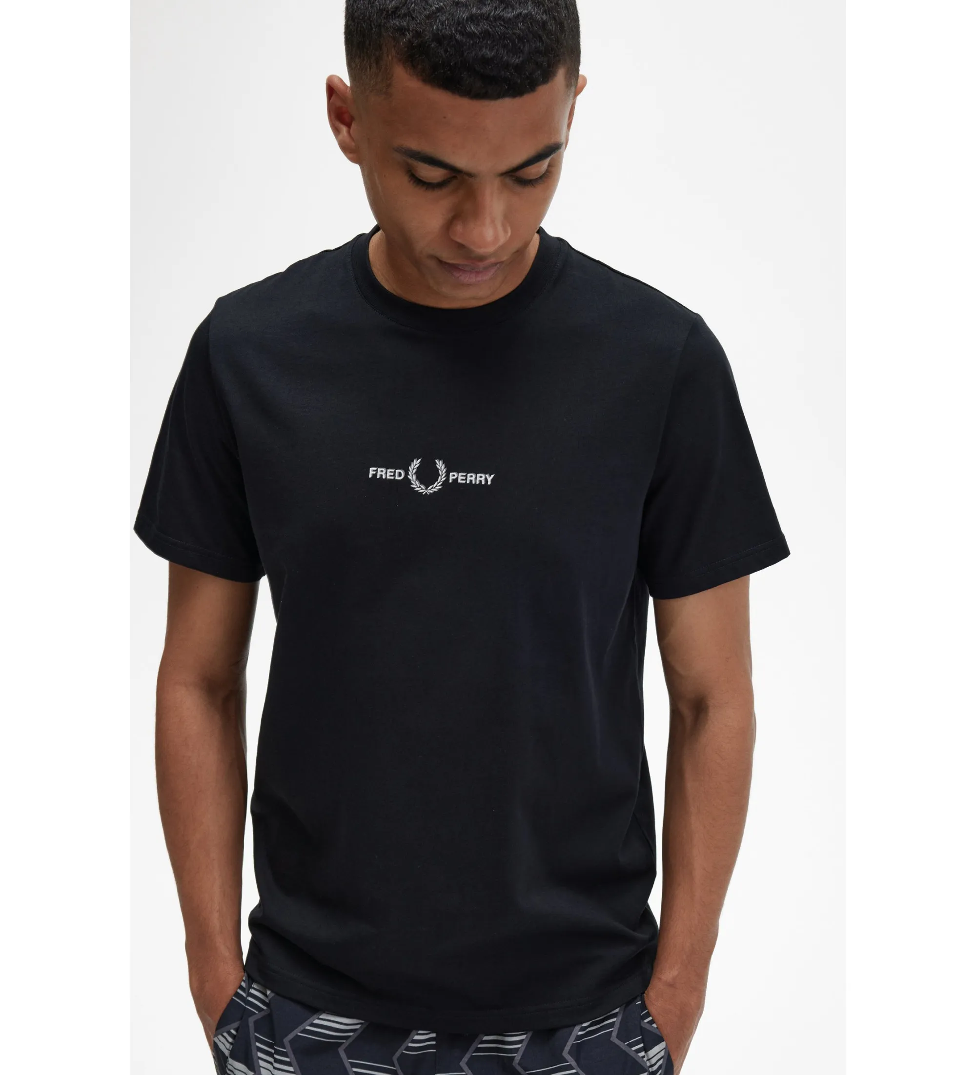 Camiseta con logo negro