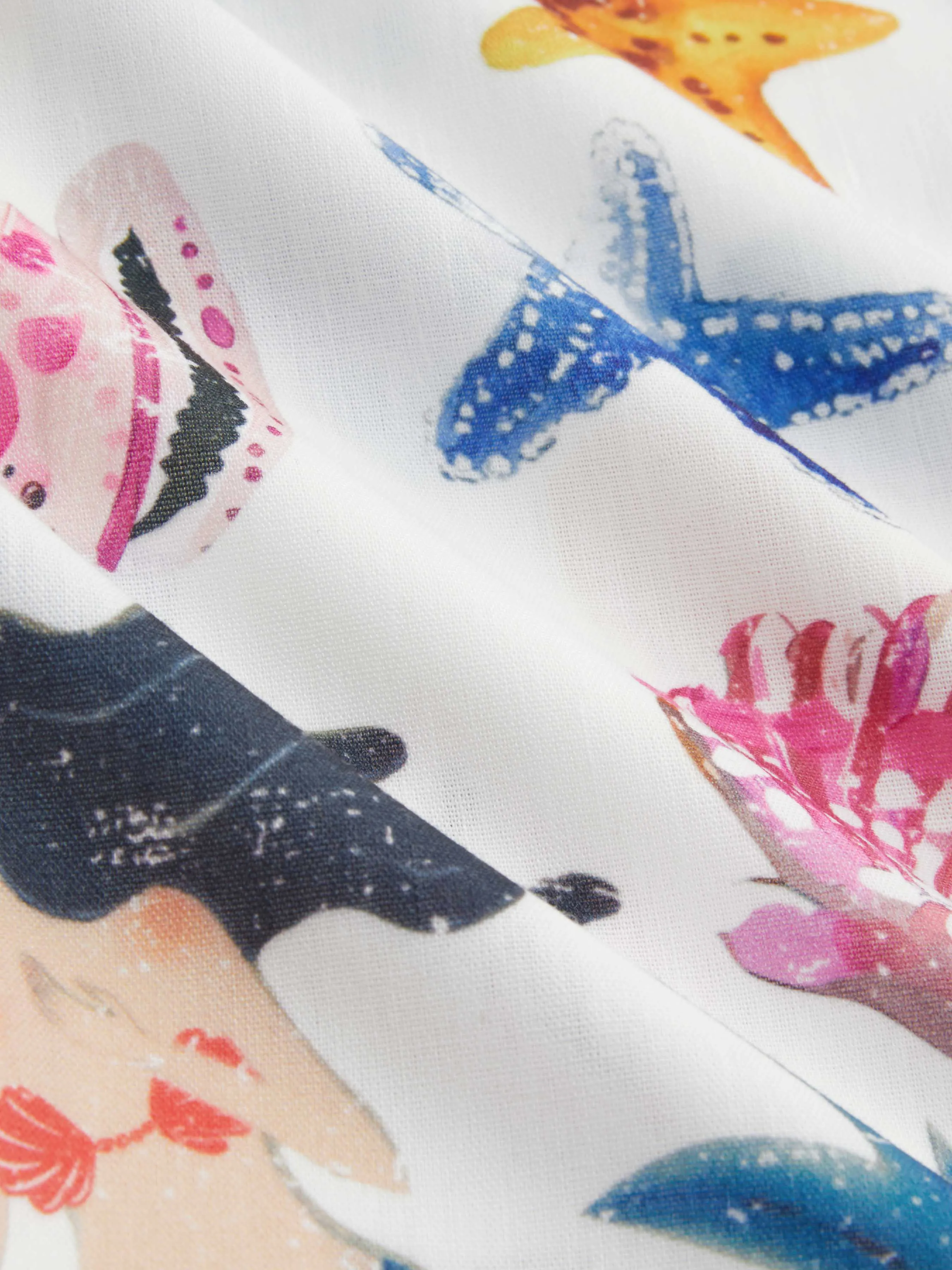 Camiseta de manga corta con gráfico de sirena y cuello tejido Curvy