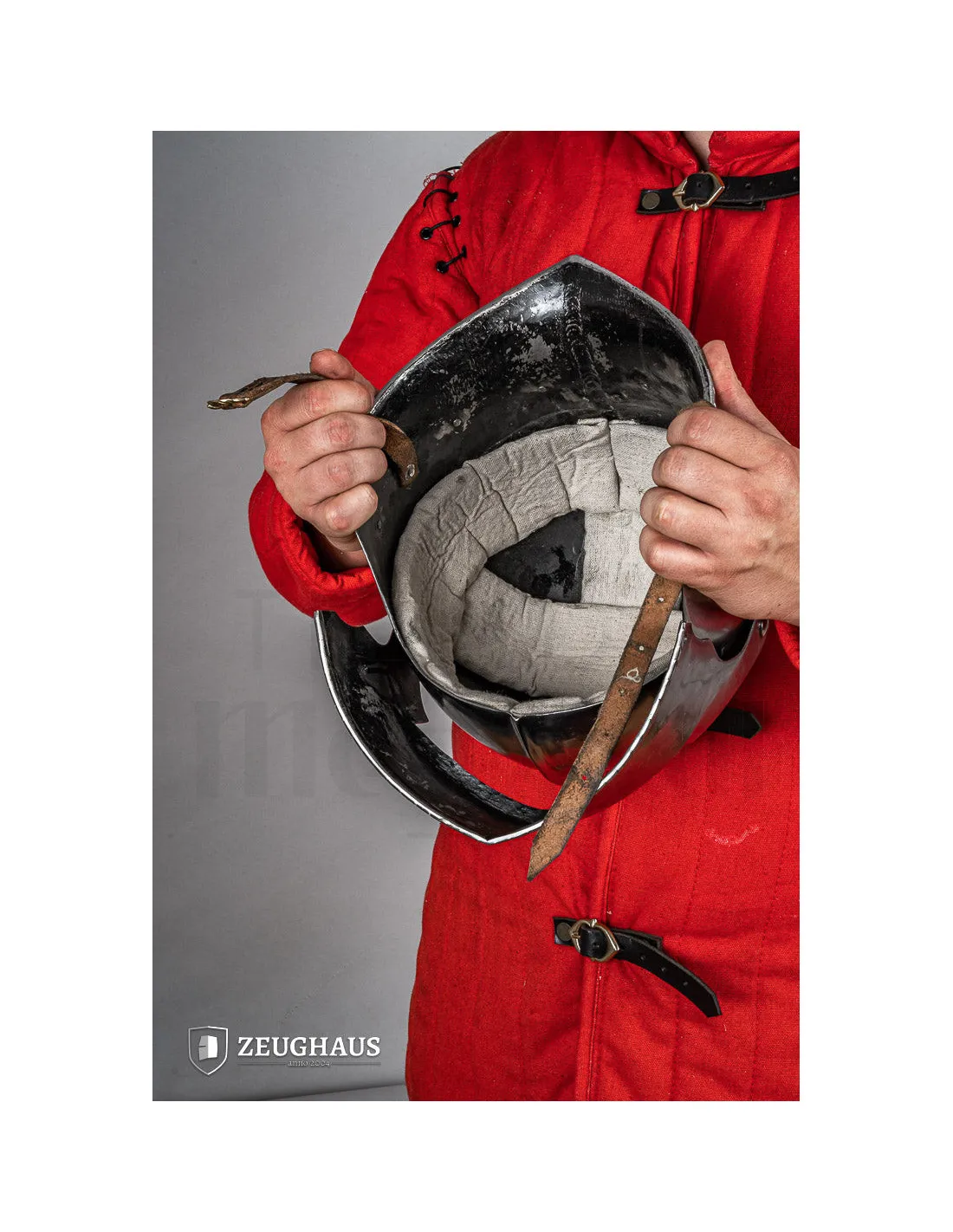 Casco Renacentismo tipo Sallet Suizo, acabado pulido