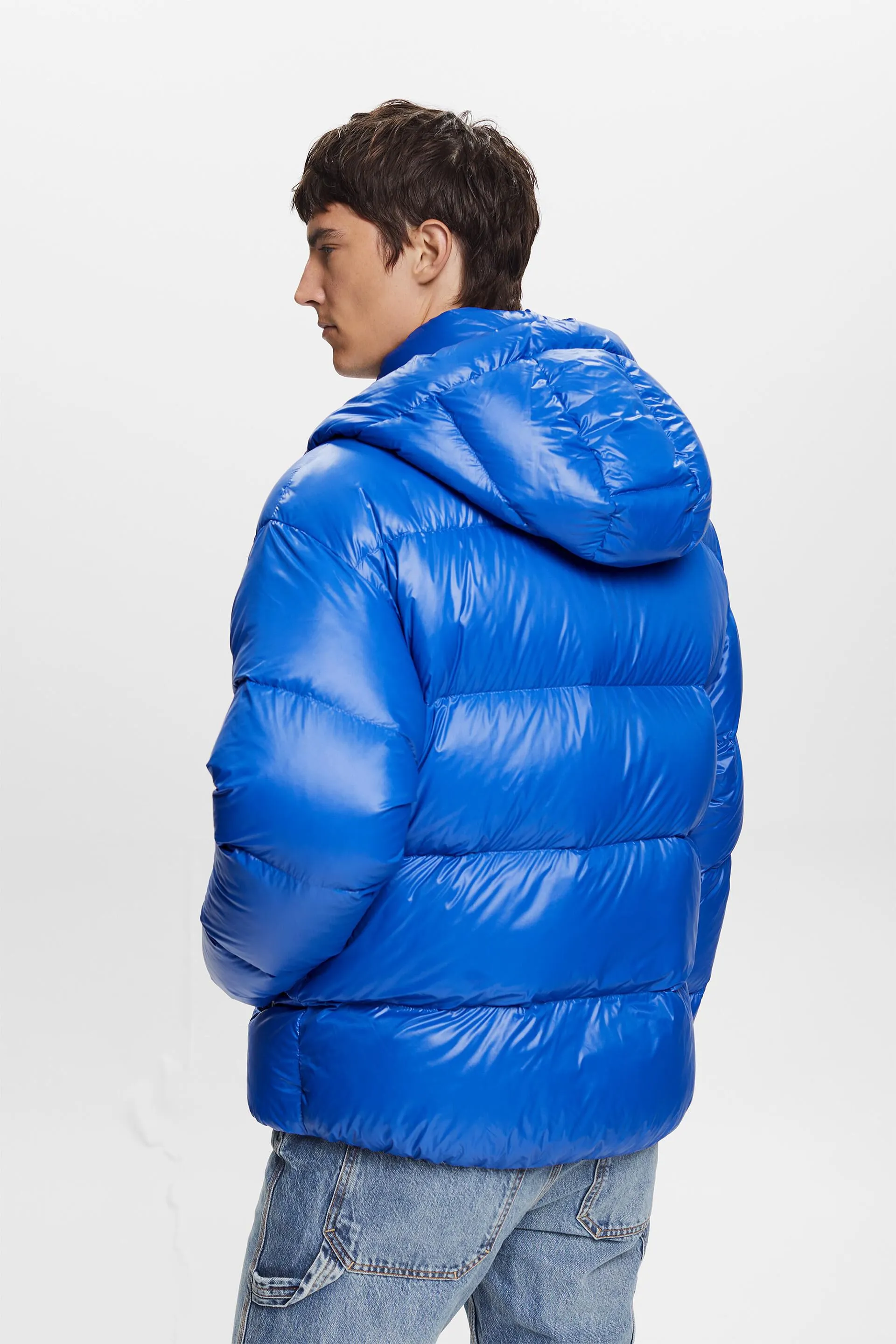 Chaqueta acolchada de plumón con acabado brillante