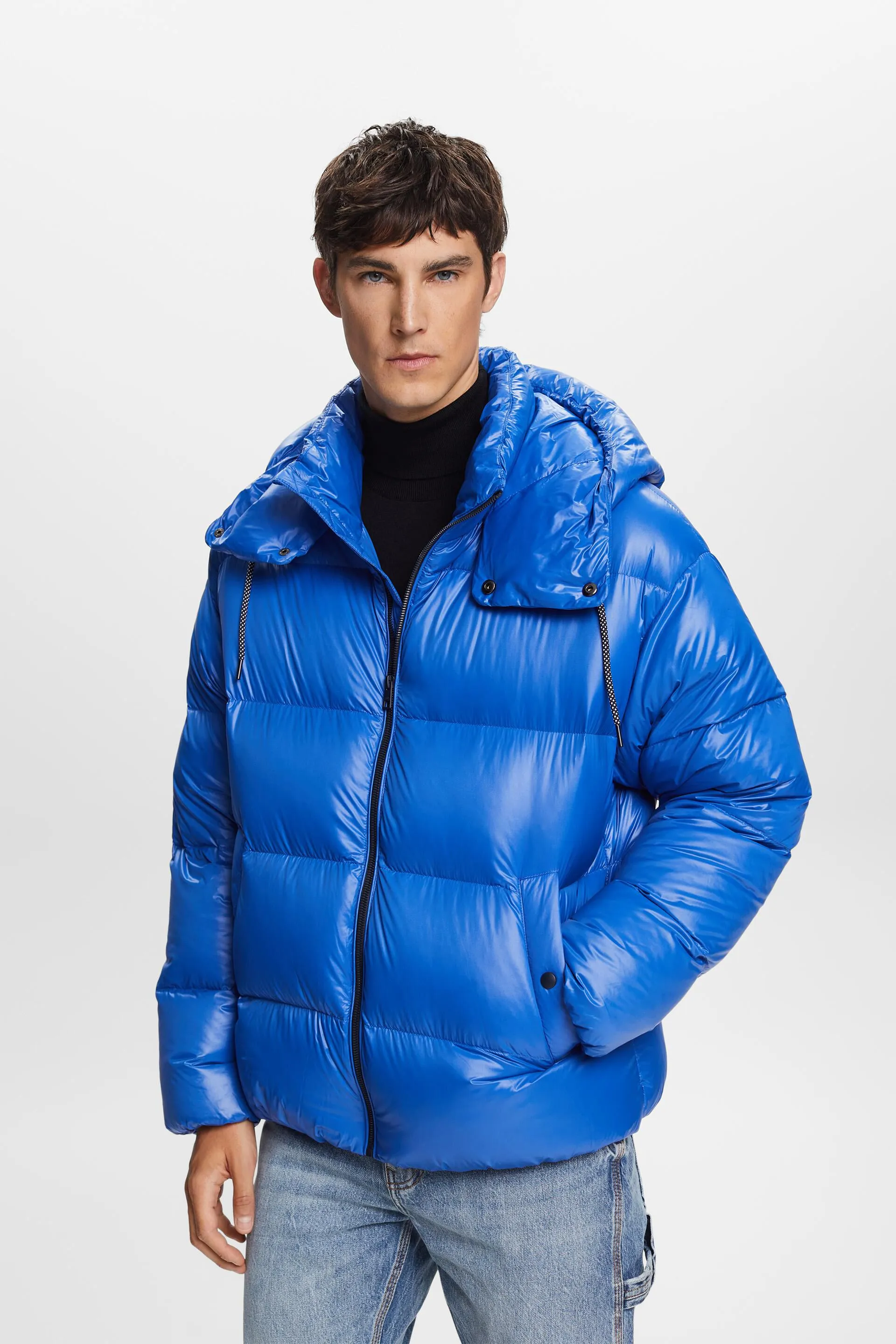 Chaqueta acolchada de plumón con acabado brillante