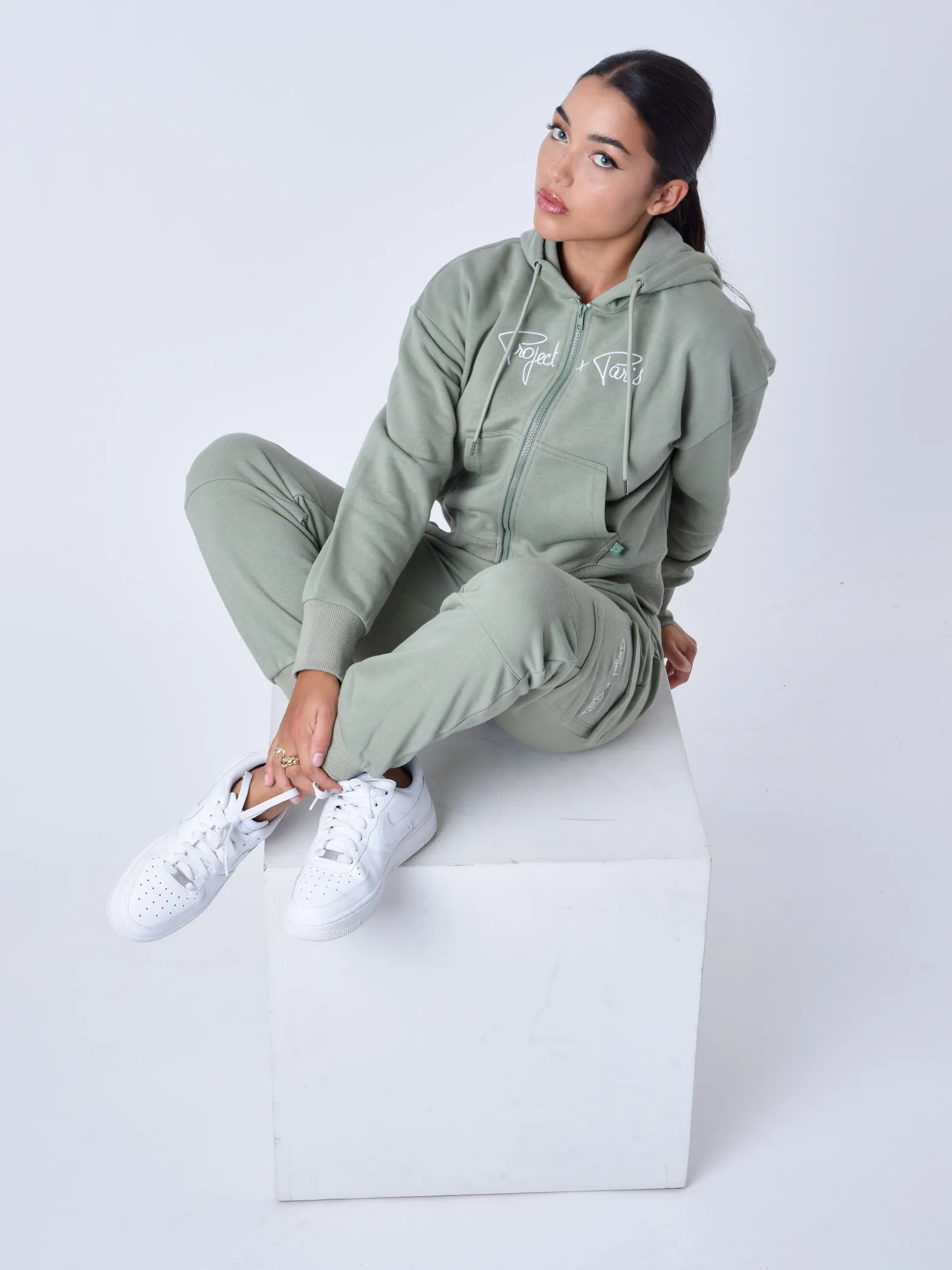 Chaqueta con cremallera Essentials Project X Paris para mujer