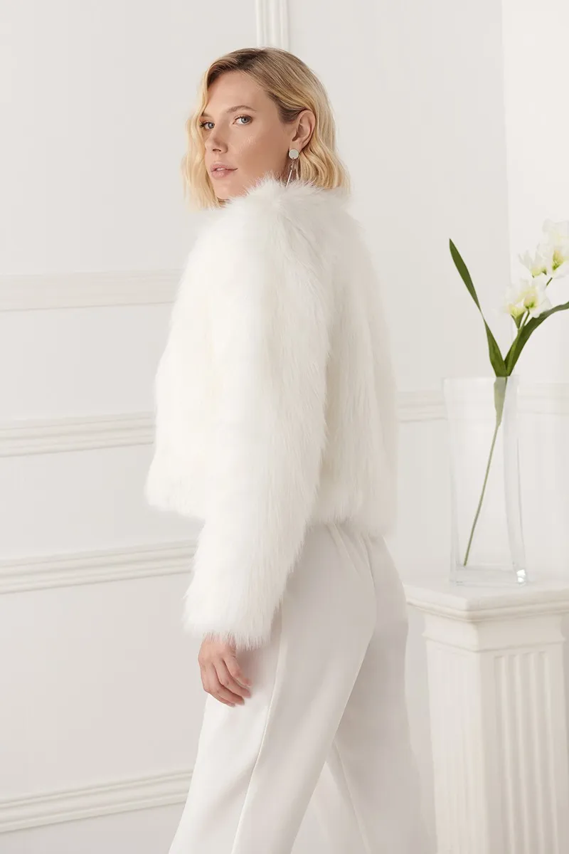 Chaqueta de pelo blanco para novia Clarice