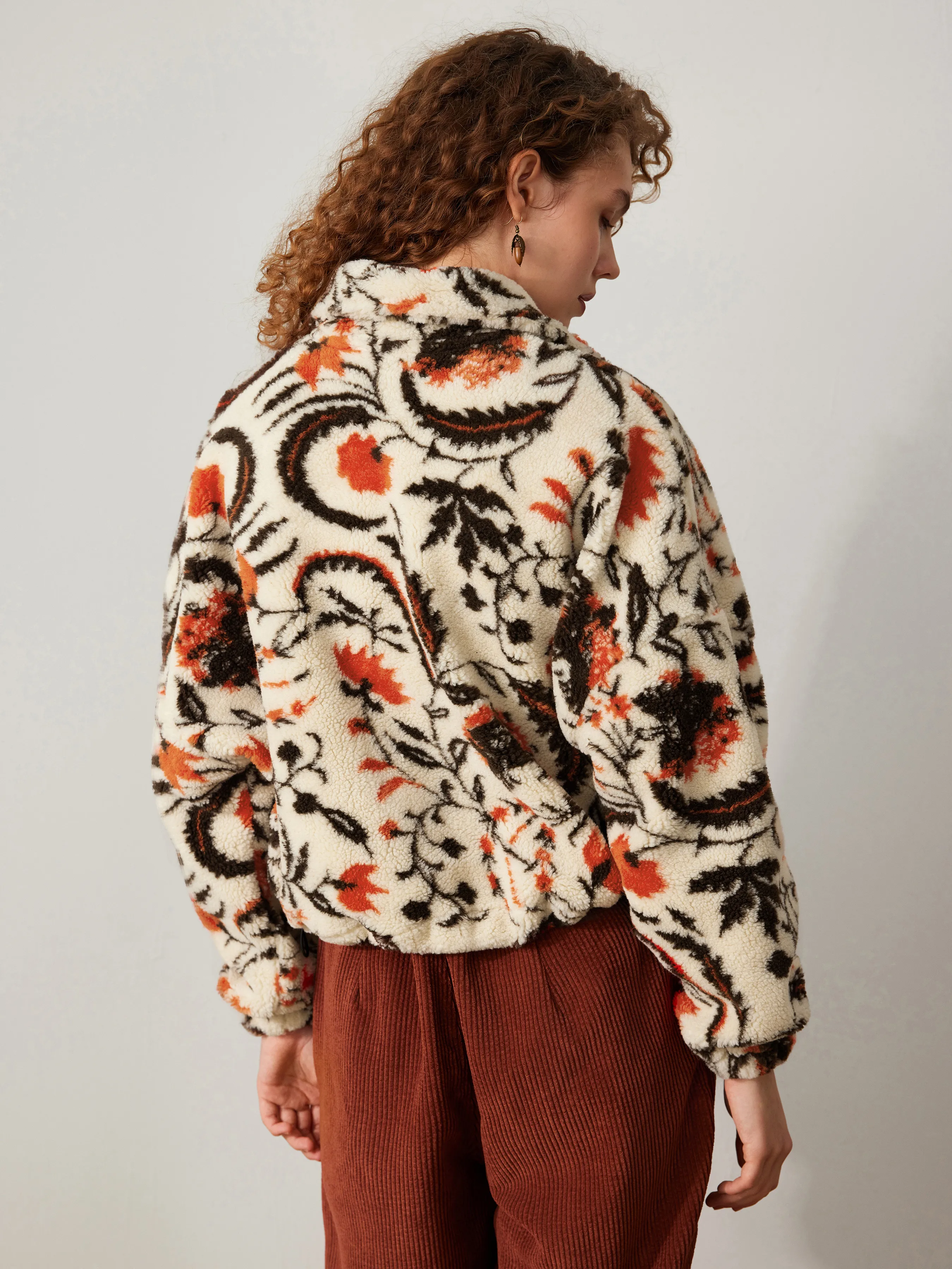  Chaqueta Floral con Cremallera y Cuello Alto de Forro Polar