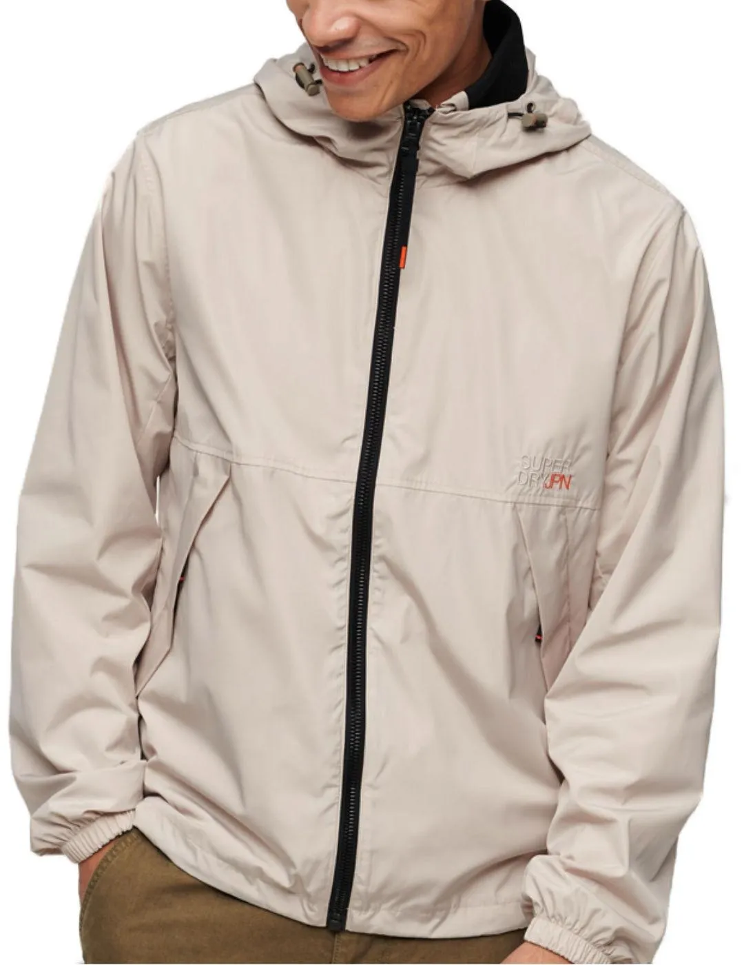 Chaqueta Superdry cortavientos gris con capucha para hombre