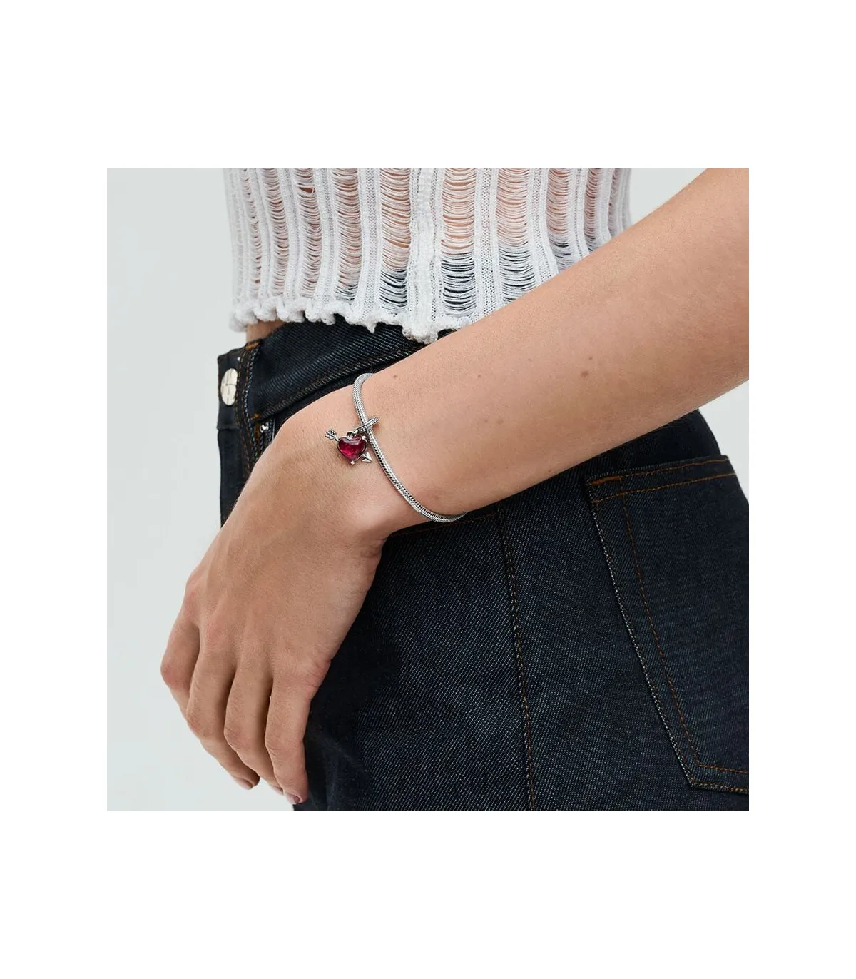 CHARM COLGANTE PANDORA CRISTAL DE MURANO CORAZóN ROJO Y FLECHA  793085C01