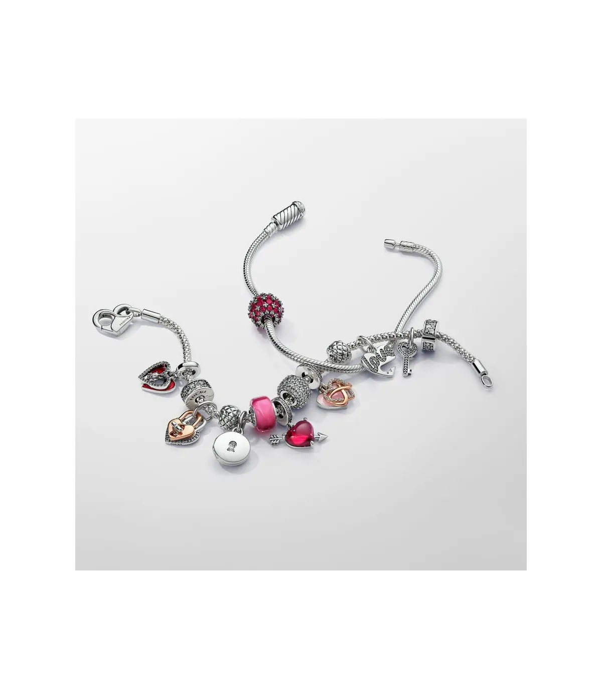 CHARM COLGANTE PANDORA CRISTAL DE MURANO CORAZóN ROJO Y FLECHA  793085C01