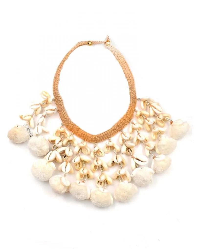 COLLARES DE MUJER BLANCOS ESTILO BOHEMIO CON CONCHAS Y POMPONES