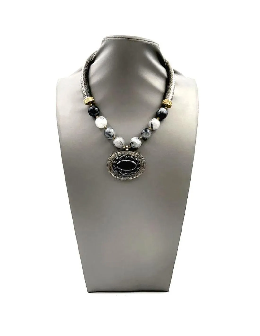 COLLARES PLATA AFGANA CON MEDALLON ONIX DE PIEDRA ESTILO TRIBAL