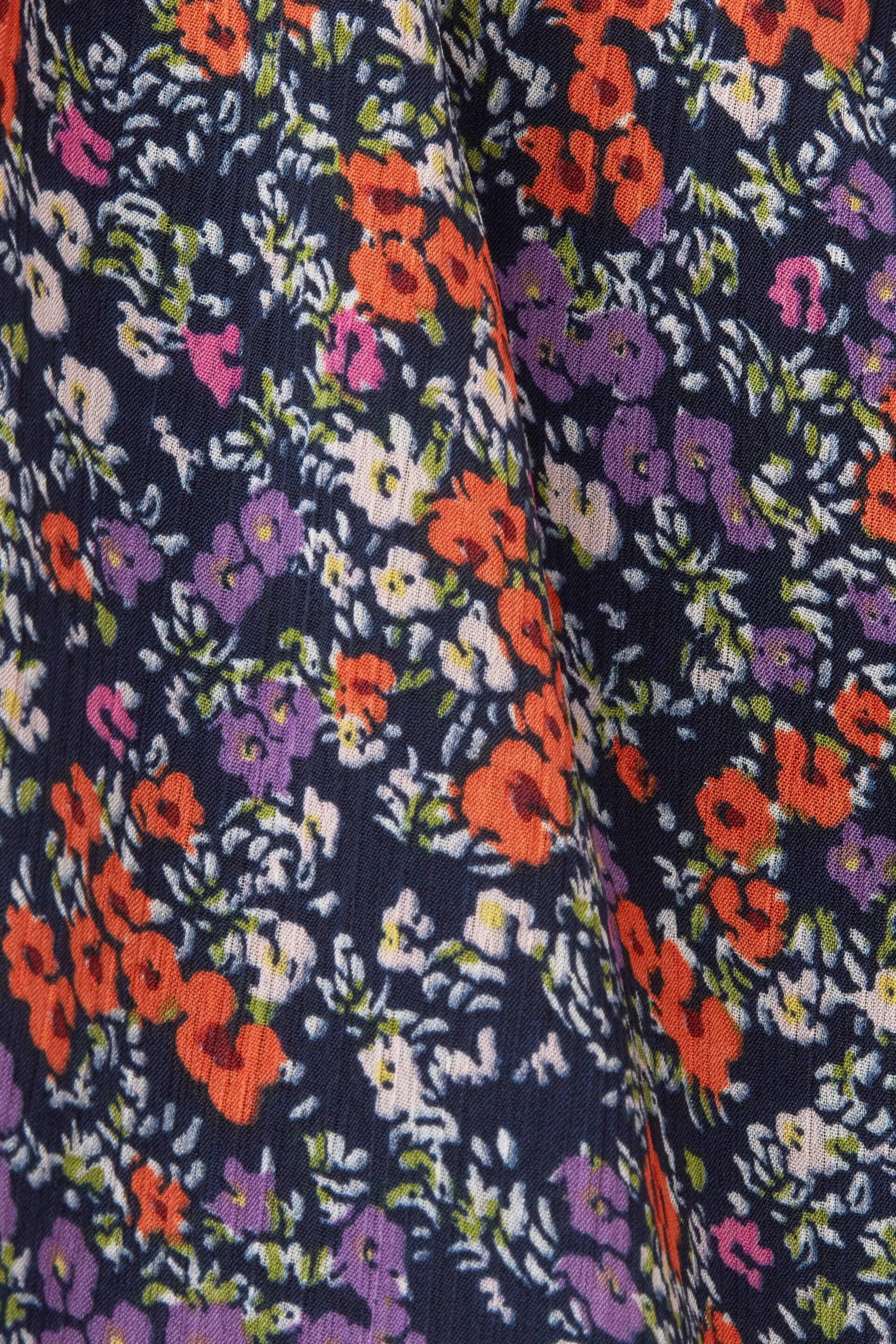 Falda floral con bajo avolantado