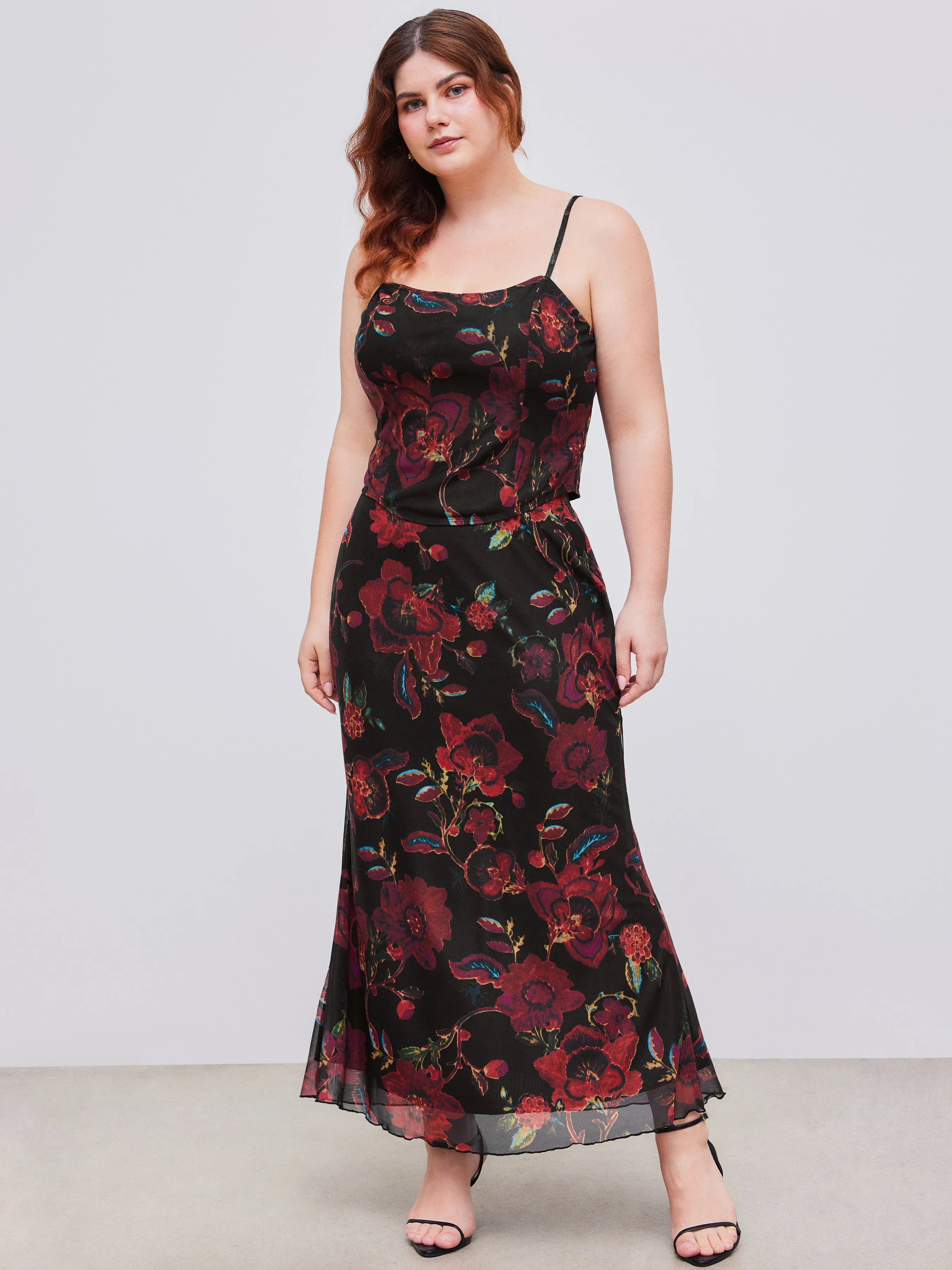 Falda Maxi Floral con Ribete de Lechuga y Malla Curvy