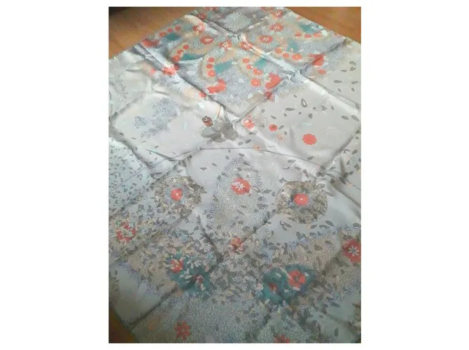 Hermès Ofrendas de un día Gris 