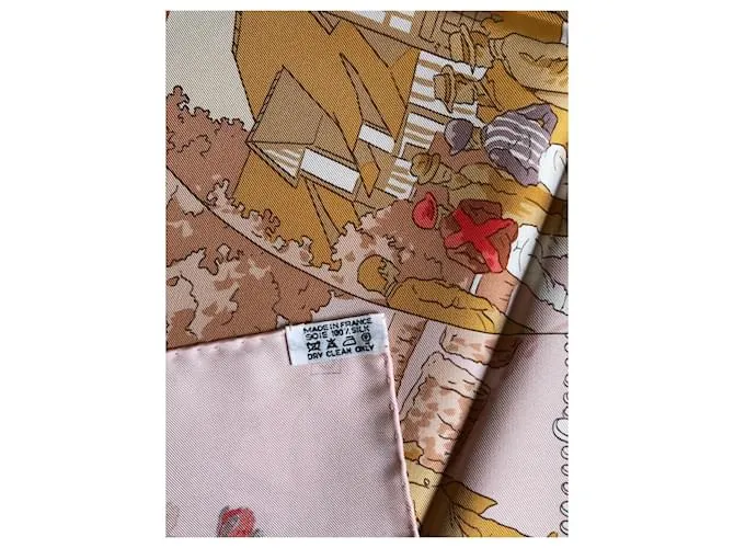 Hermès Un siglo de carreras en Deauville Rosa Beige 