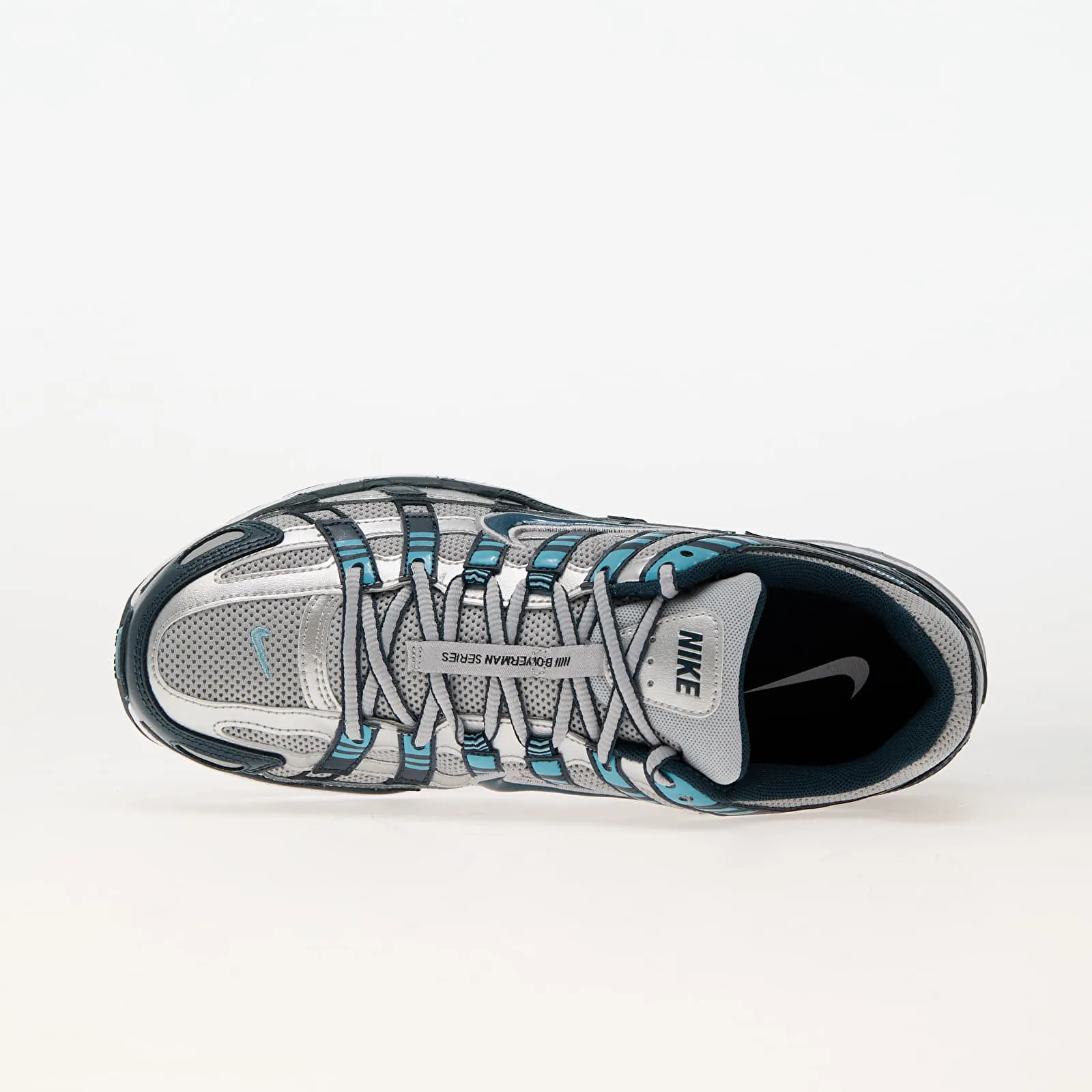 NIKE P6000
