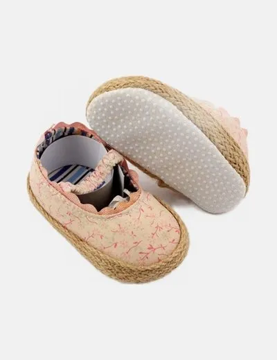NoName Zapato primeros pasos floral con yute