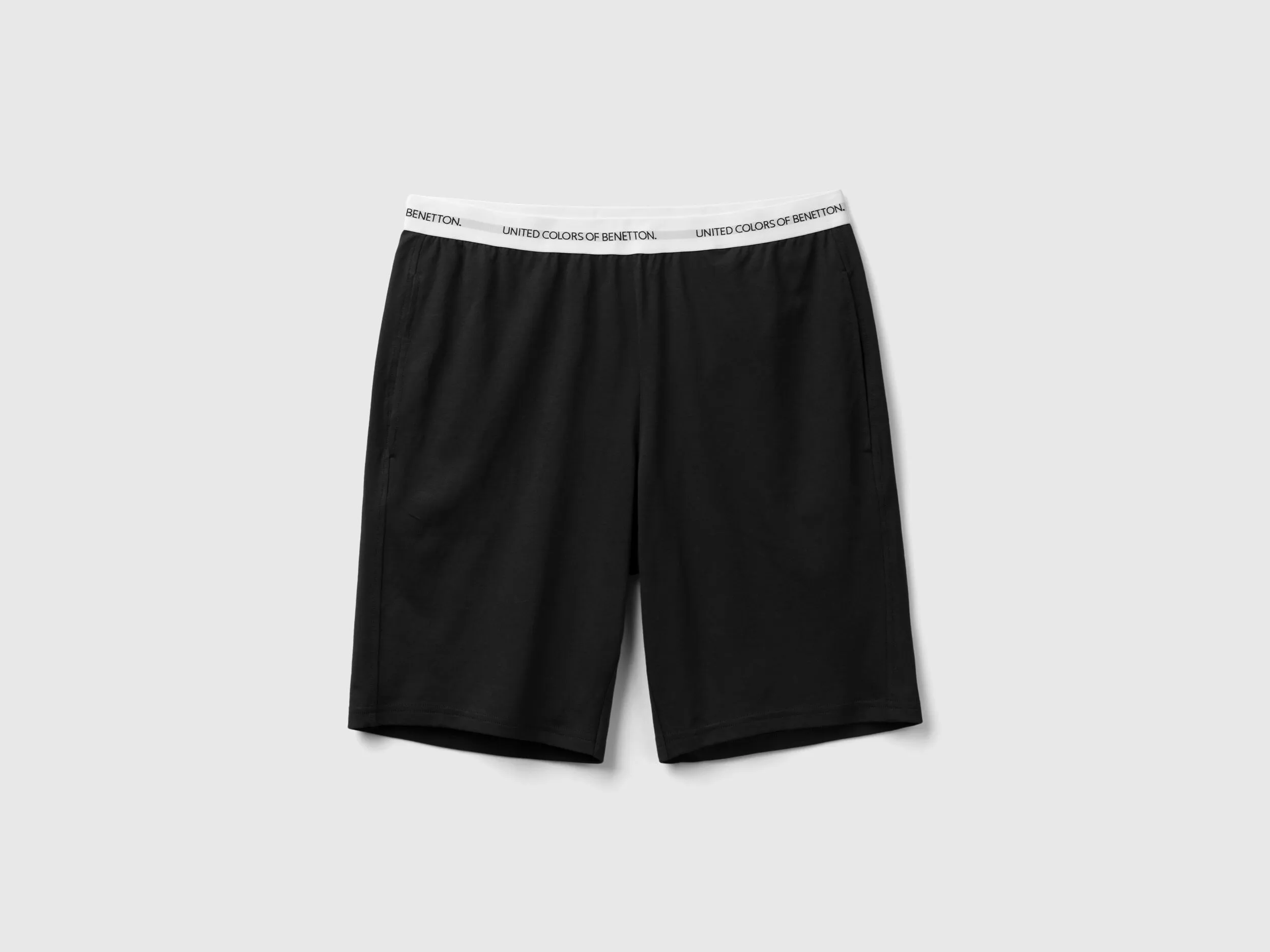Pantalón corto de 100 % algodón