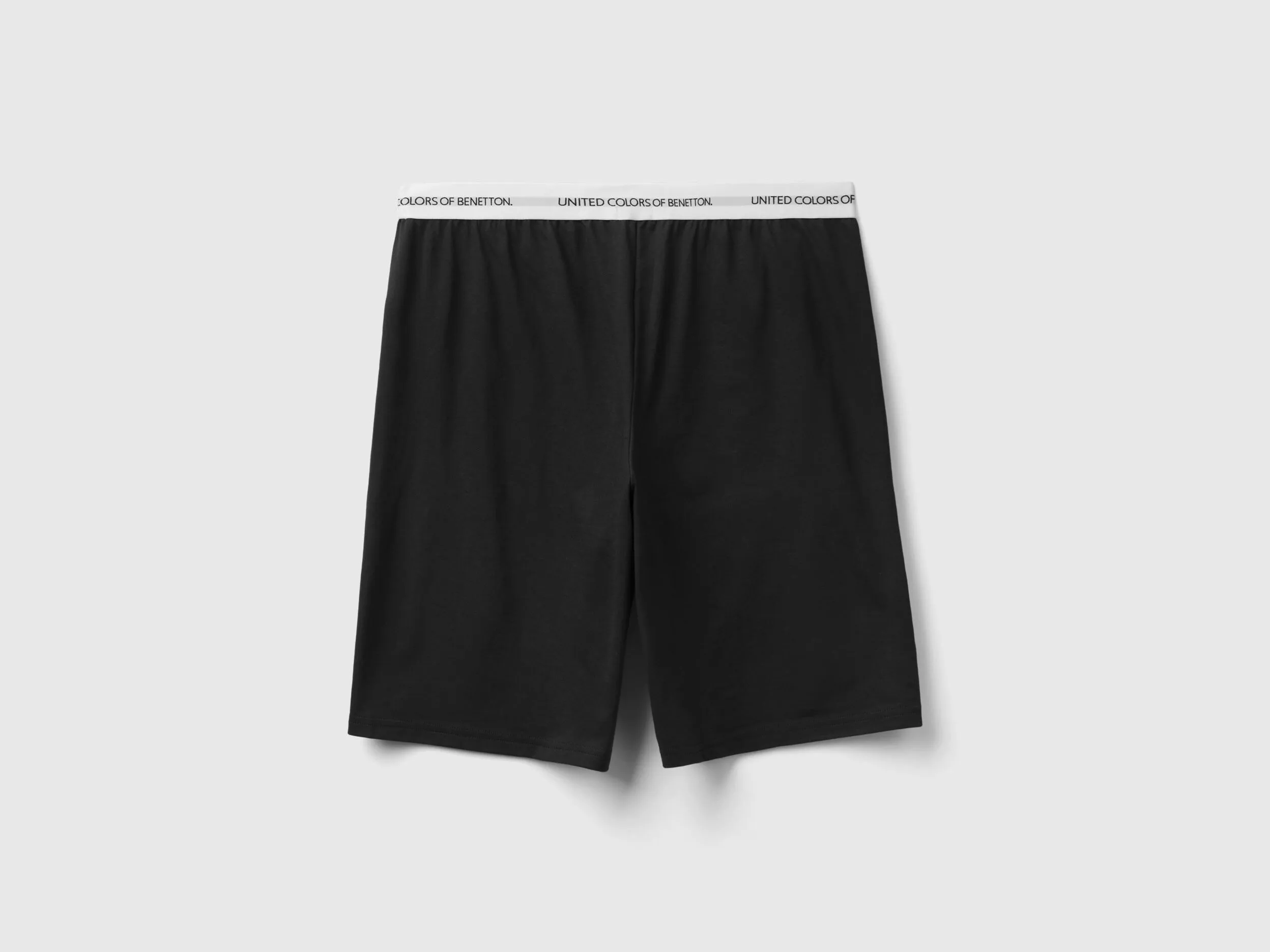 Pantalón corto de 100 % algodón