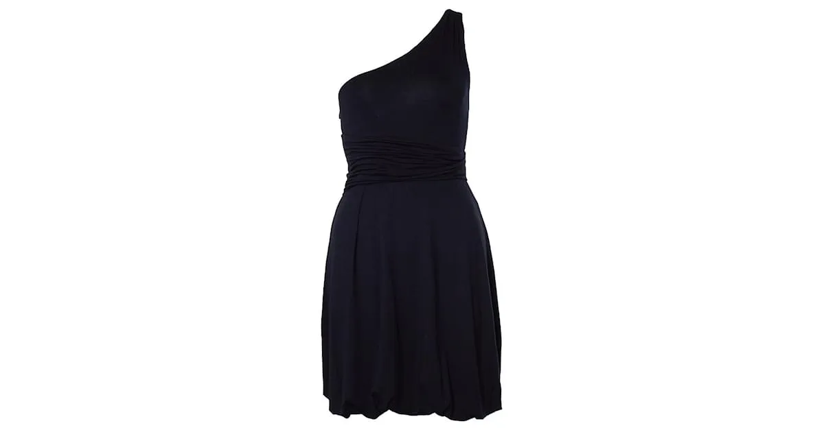 Pinko, vestido negro drapeado de un hombro 