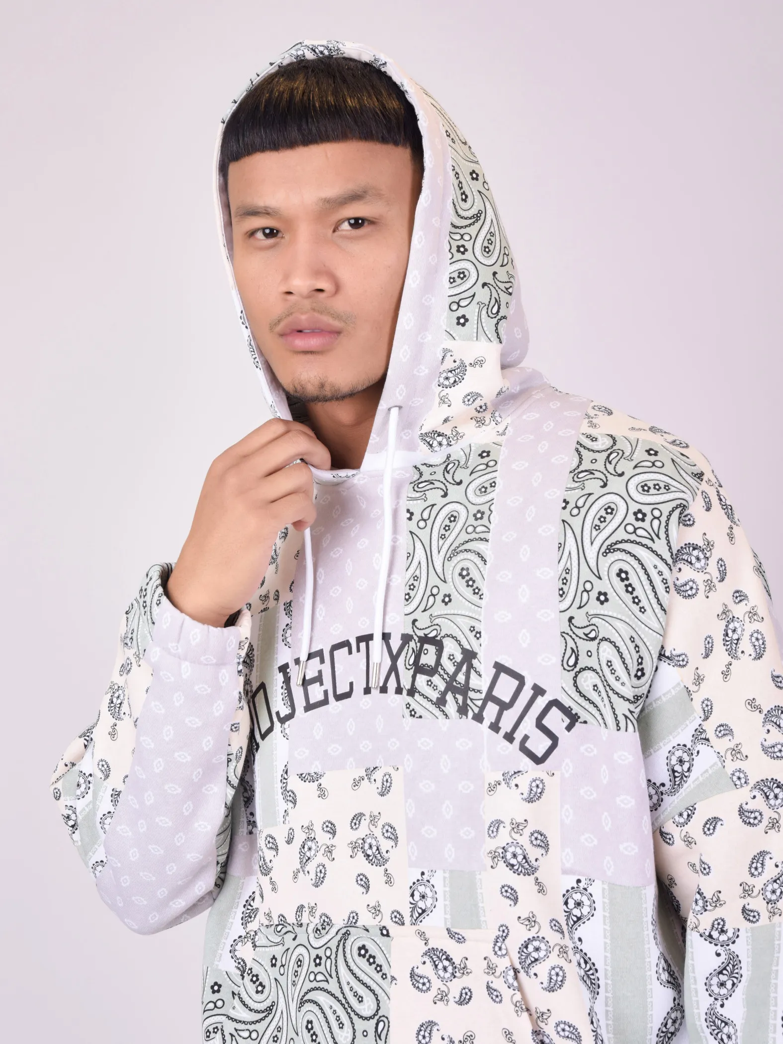 Sudadera con capucha y bandana