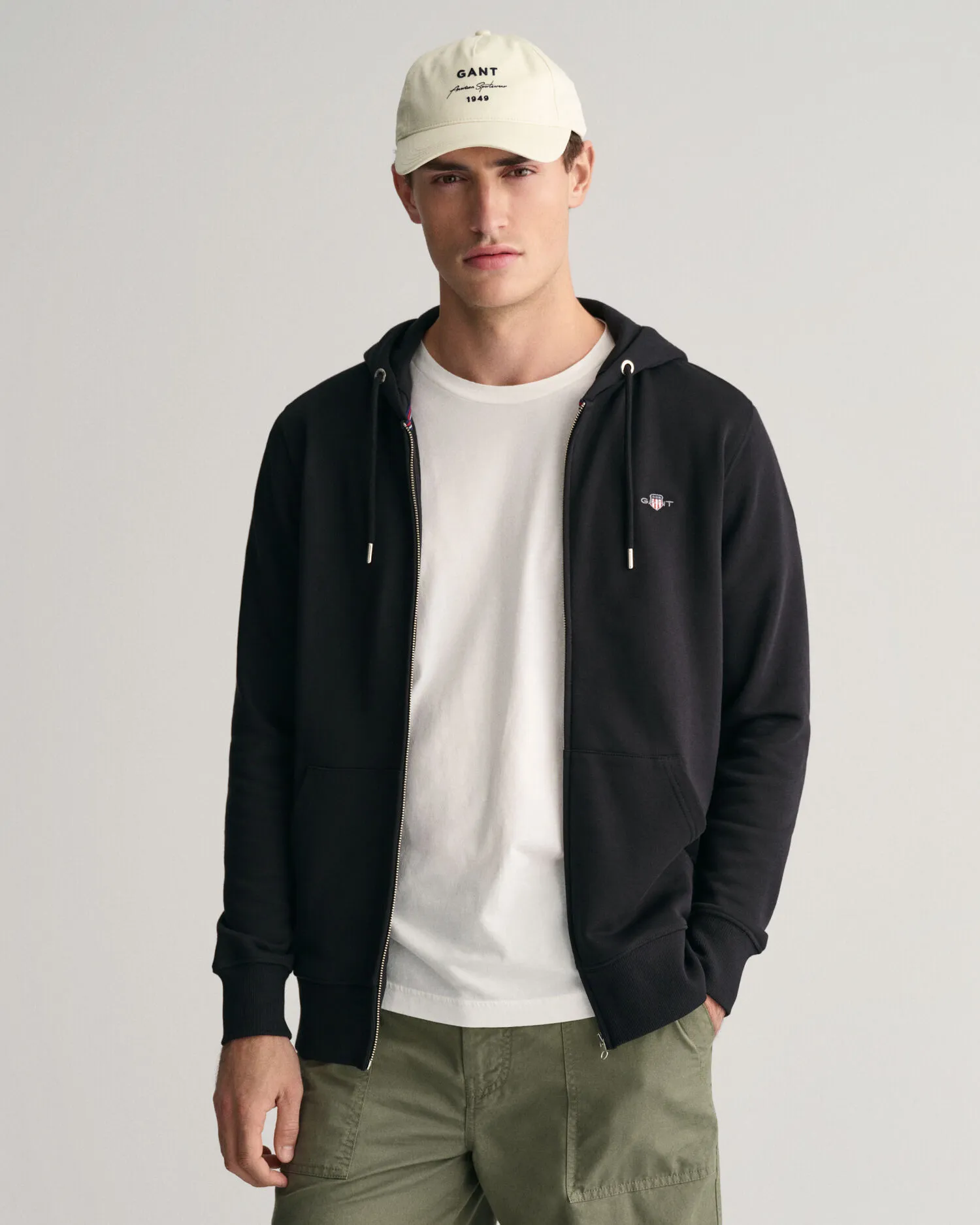 Sudadera con capucha y cremallera Shield