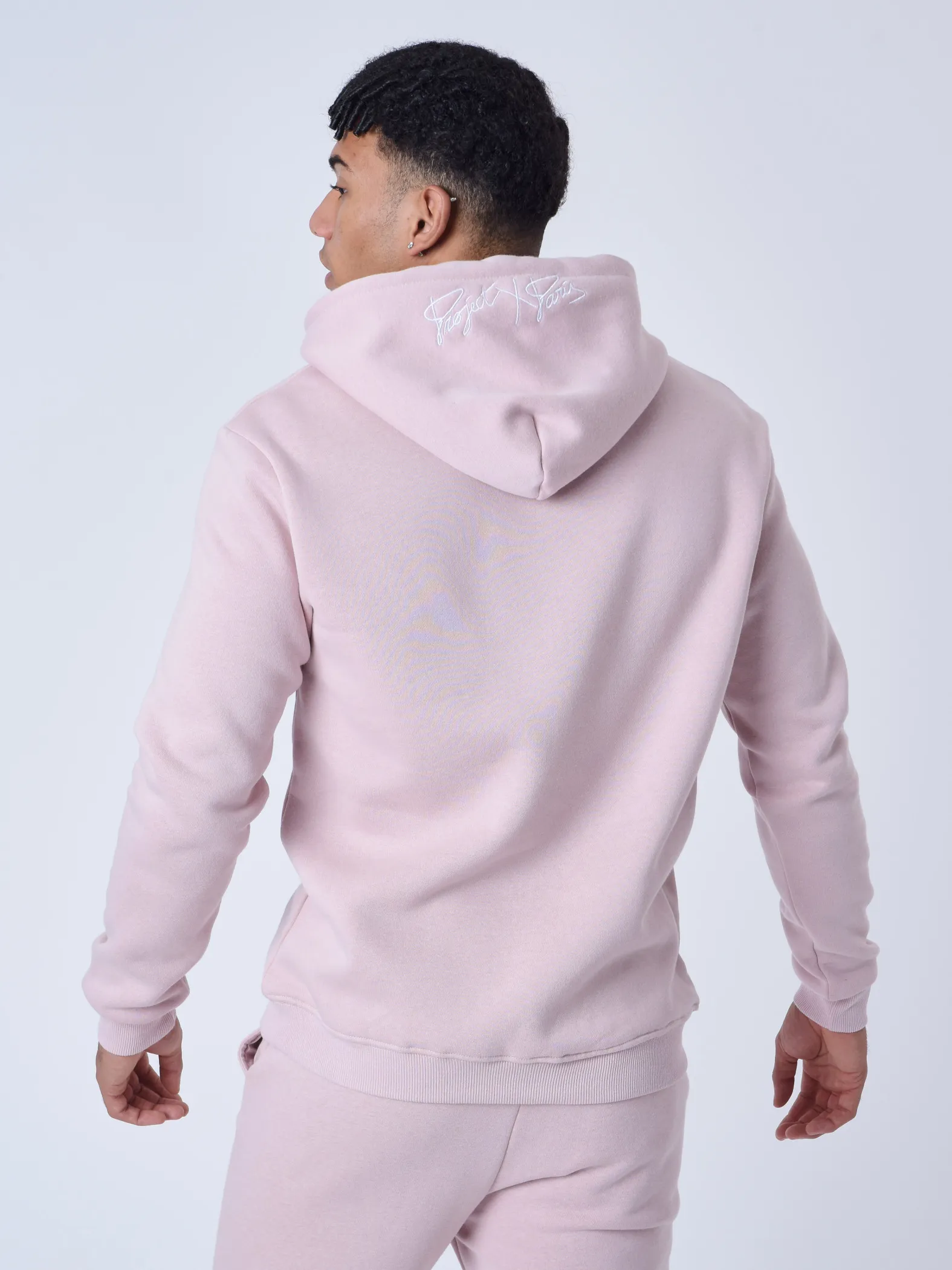 Sudadera con capucha y logotipo bordado