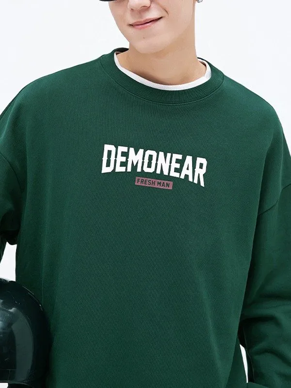Sudadera con gráfico Demon Near Vintage para hombre