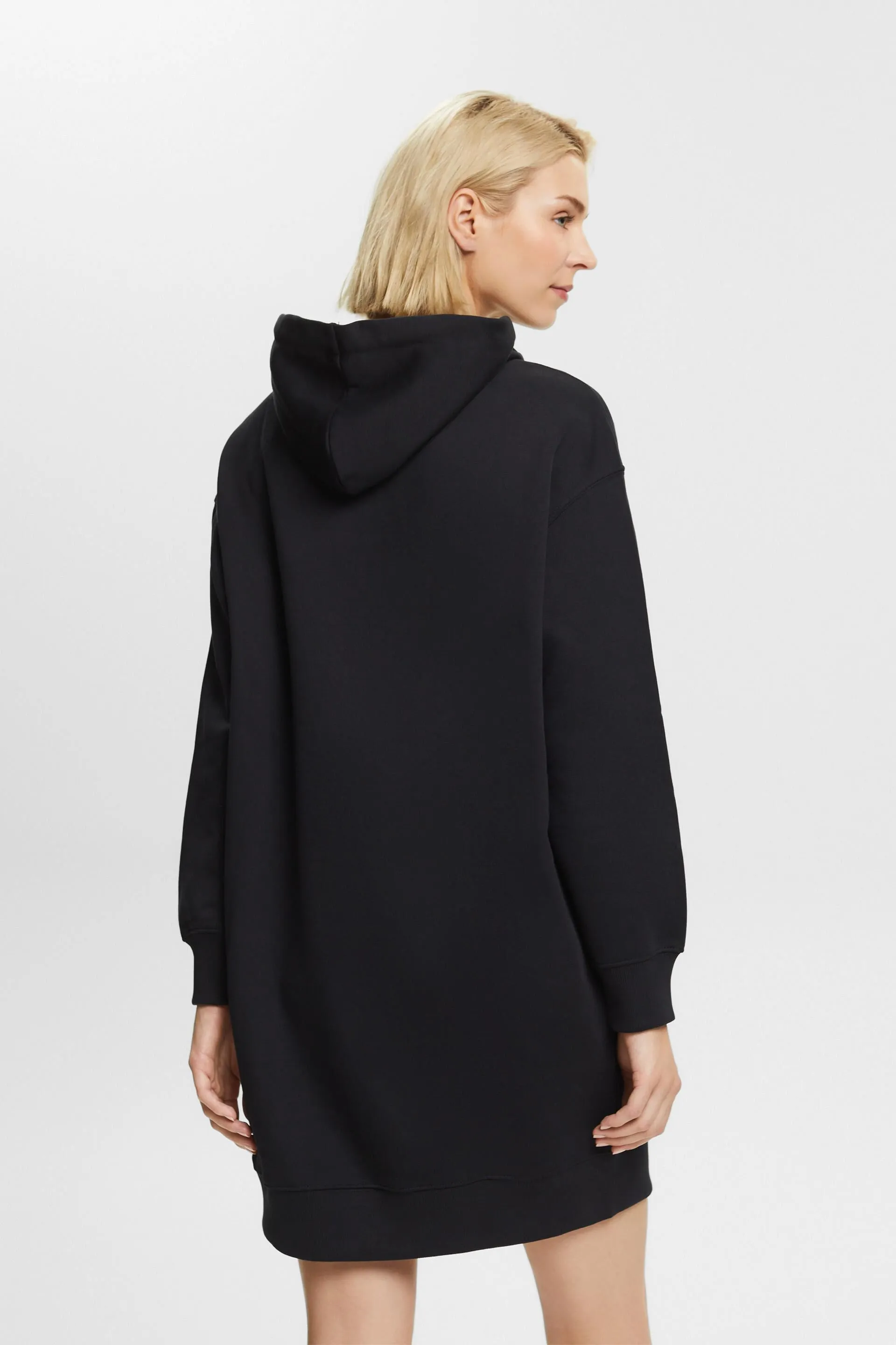Vestido estilo sudadera con capucha