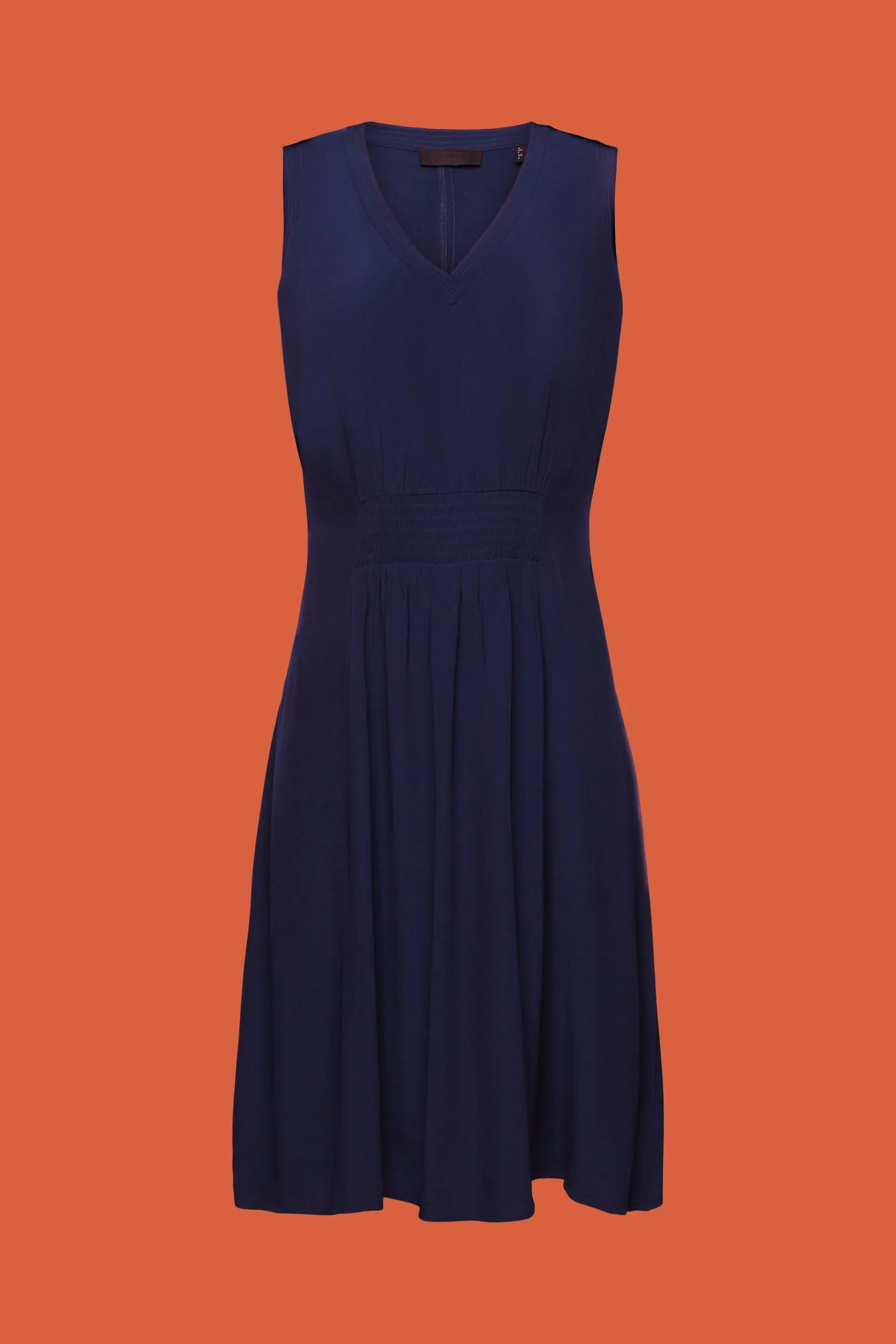 Vestido línea A con cintura fruncida