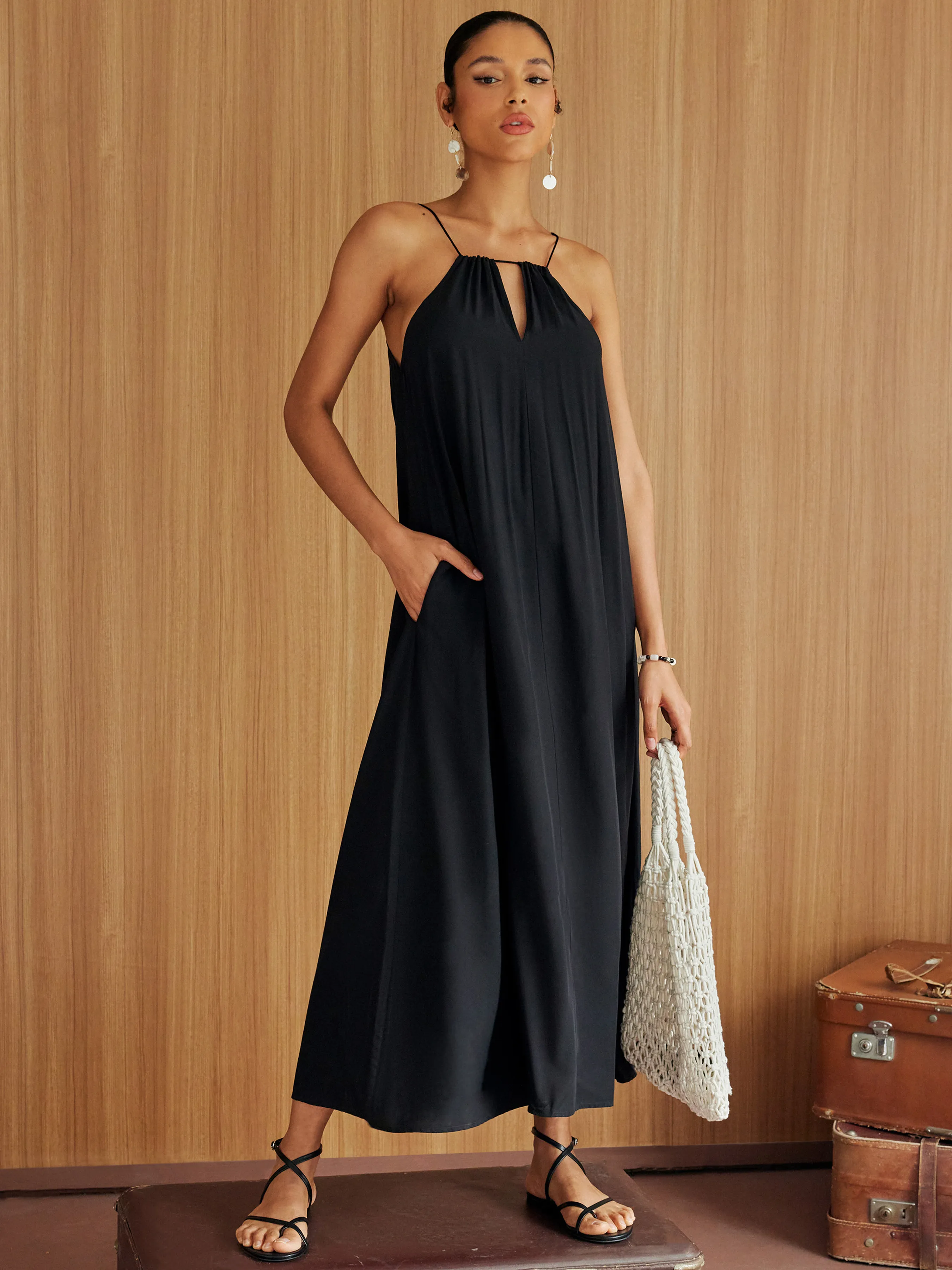 Vestido Maxi Tejido con Cuello en V y Nudo Liso