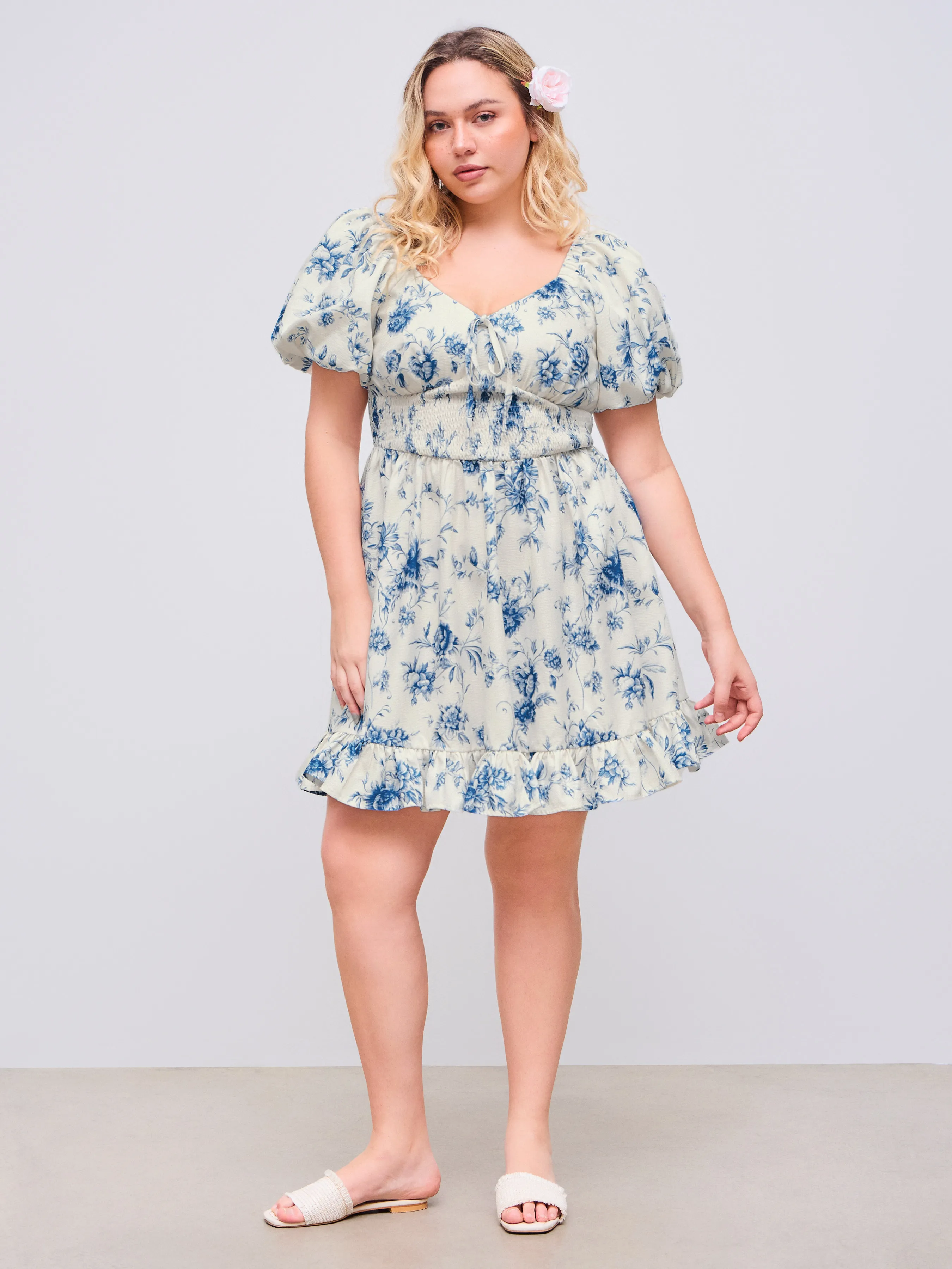 Vestido Mini Tejido Floral con Nudo y Recogido Curvy