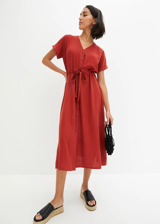 Vestido veraniego con cinturón en la cintura rojo carmín